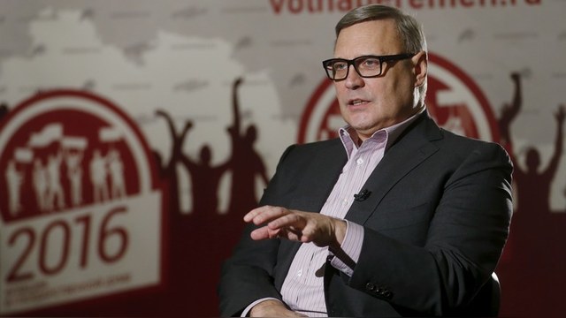 VoA: Касьянов обвинил Путина в «майдане» и пообещал отдать Крым