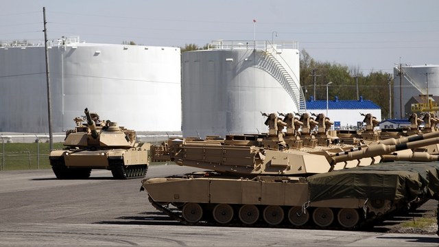 Forbes: Россия подала Америке отличный пример военной экономии