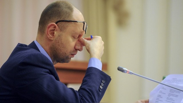 Politico: Уход Яценюка не спасет Украину от хождения по мукам