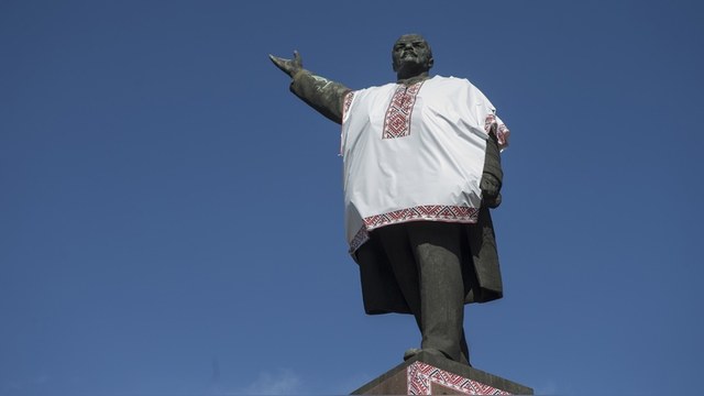 El Confidencial: Украина и Польша «обеляют свою историю», очерняя СССР