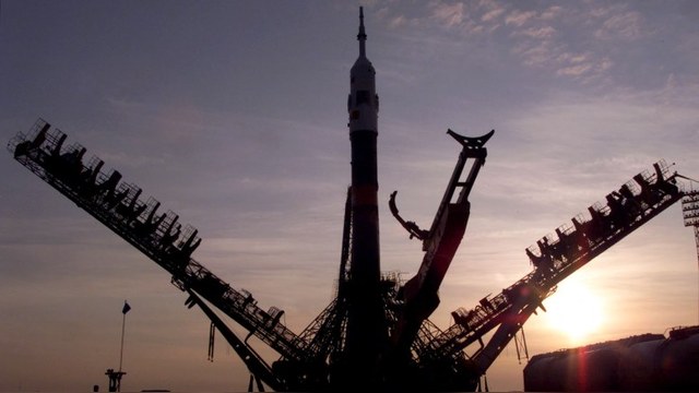 Stratfor: Чтобы выжить, авиакосмическая отрасль России жертвует своим будущим