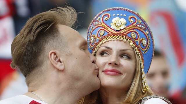 Le Monde: «Российский вопрос» покажет, кто есть кто во Франции