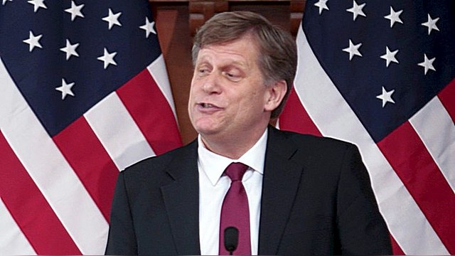 Макфол: Одолеть путинскую диктатуру помогут не солдаты, а университеты
