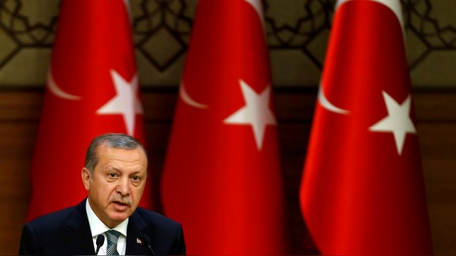 ABC.es: Чистками армии Эрдоган подрывает сдерживающую силу НАТО
