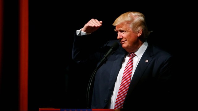 Экс-глава ЦРУ: Путин «завербовал» Трампа комплиментами