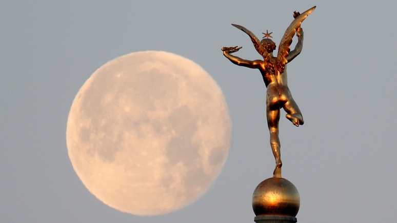 Newsweek: российские учёные предложили отправить культурные ценности на Луну