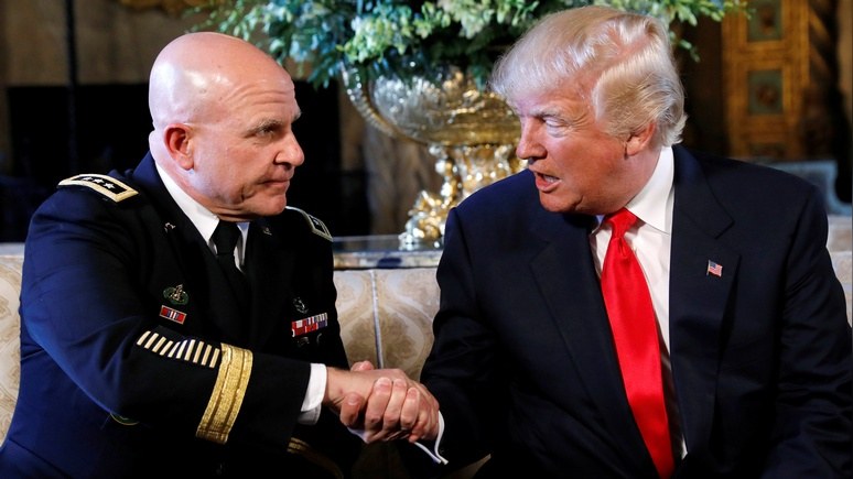 Times: Трамп заменил Флинна «стопроцентной угрозой» для России