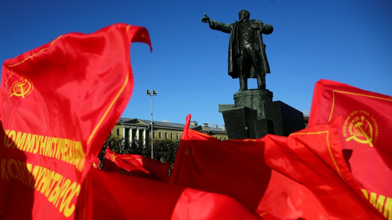 Обозреватель Bloomberg: от социализма Россия отказалась, а Запад заинтересовался