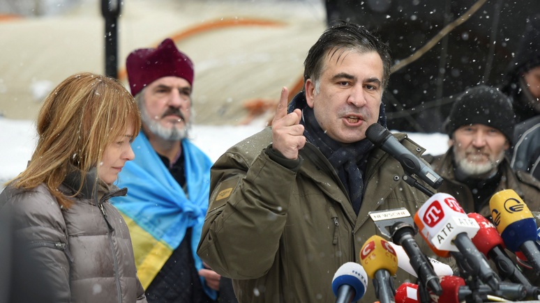 Independent: Саакашвили претендует на роль спасителя Украины