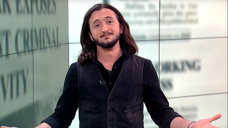Ведущий RT America Ли Кемп рассказал, как американские СМИ создают пропаганду
