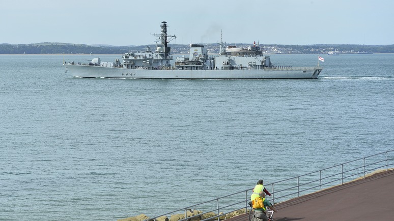 Telegraph: британский флот раскритиковали за «неправильное» сопровождение российского корабля 