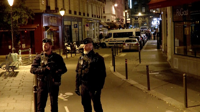 Daily Mirror: резню в центре Парижа устроил уроженец Чечни