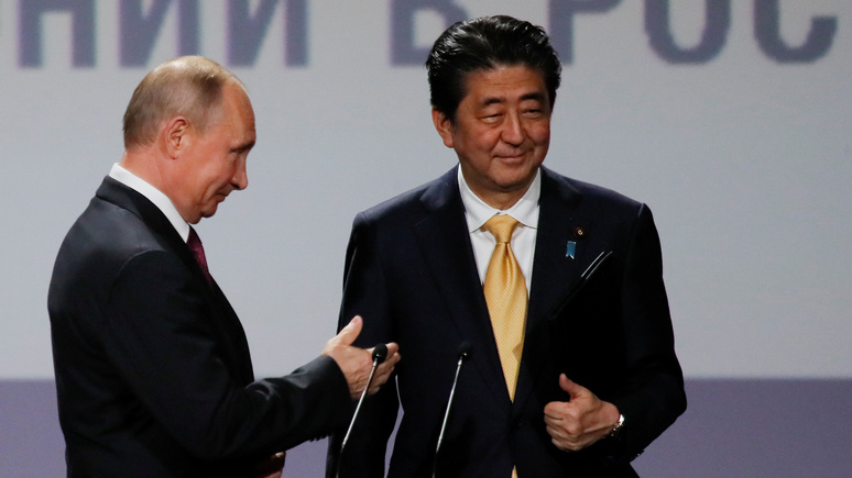 Bloomberg: Путин призвал Абэ к «терпению» в разрешении вопроса с Курилами