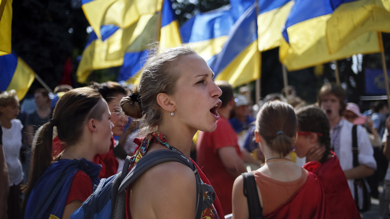 Bloomberg: «евромайдан» дал Украине шанс на реформы, но она его упустила