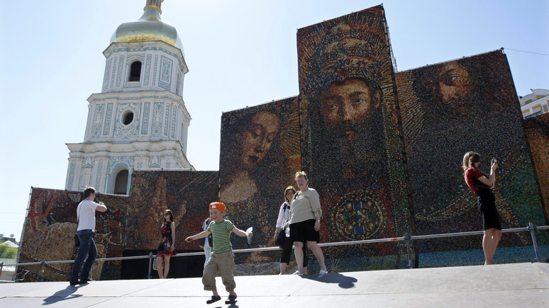 Boulevard Voltaire: украинцы — те же русские, и им не место в «польско-американском тупике»