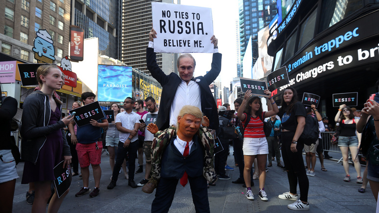 Обозреватель AT: американские СМИ защищают Клинтон и нападают на Трампа без проведения расследования