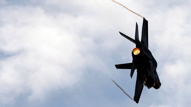 Haaretz: израильский министр усомнился, что С-300 «даже заметят» истребители F-35