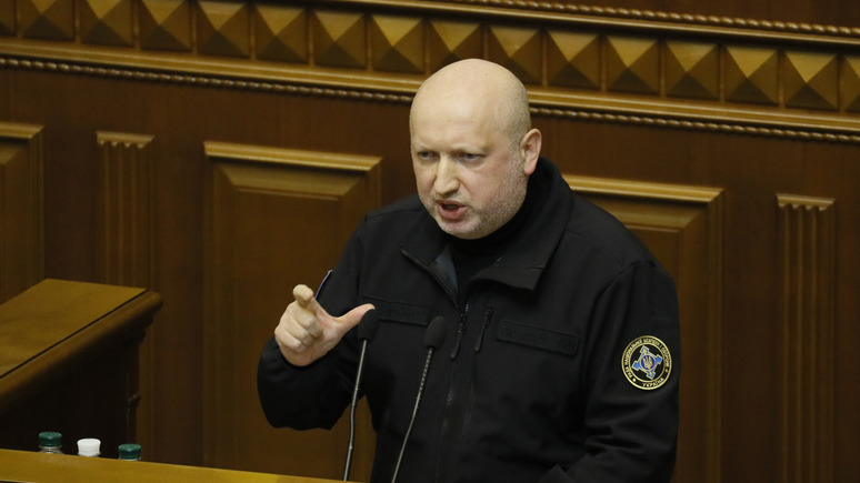 Вести: Турчинова уволили с поста секретаря СНБО