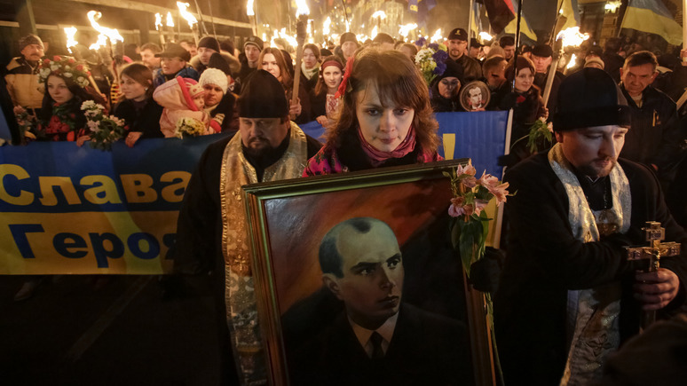 112: киевский суд отменил присвоение двум проспектам имён Шухевича и Бандеры