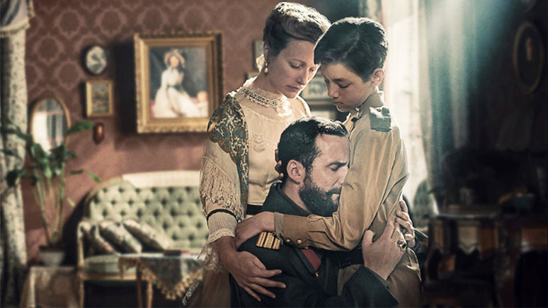 «Простите создателей, они не ведают, что творят» — Guardian раскритиковала сериал Netflix о Романовых