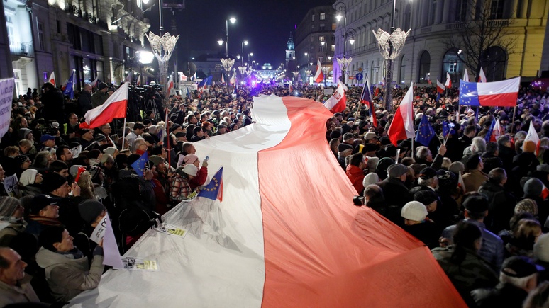 Welt: авторитарное государство в центре ЕС — Польша продолжает играть по своим правилам
