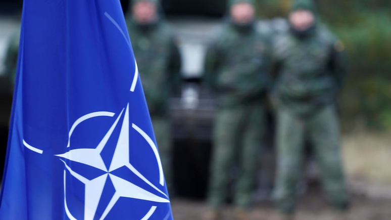SRF: парадокс НАТО — «смерть мозга» на пике силы