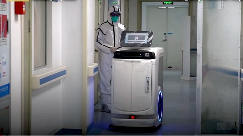 Daily Telegraph: Китай бросил роботов на борьбу с коронавирусом