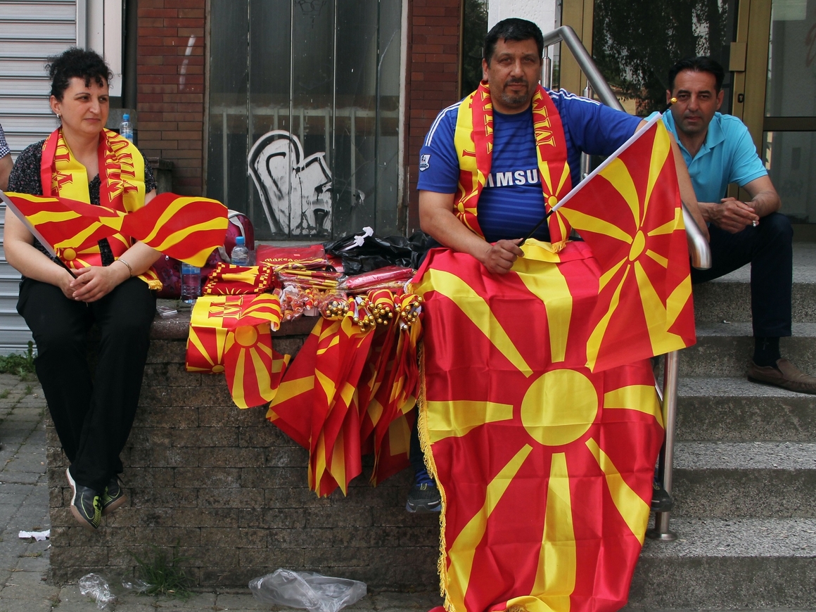 Столько лет спорили и наконец договорились. Македония меняет название