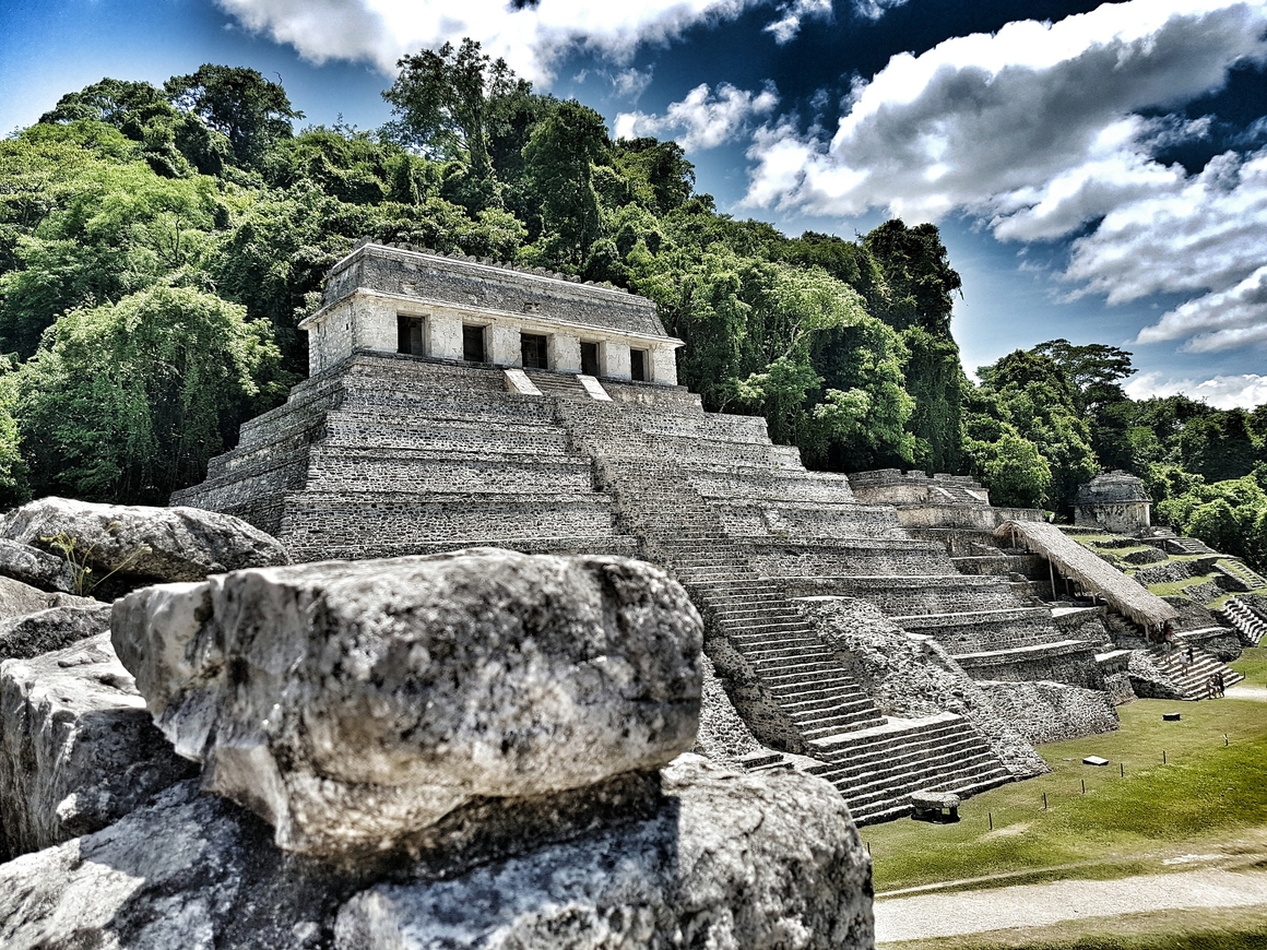 Мексика: учёные нашли маску правителя древних майя (фото + видео)