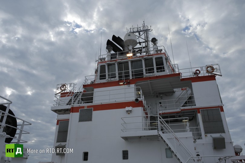 life on Arctic oil platform