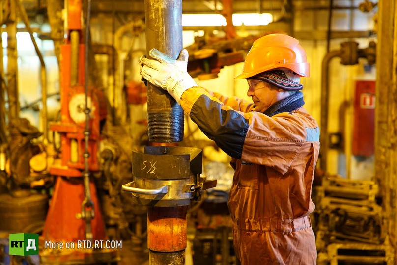 life on Arctic oil platform
