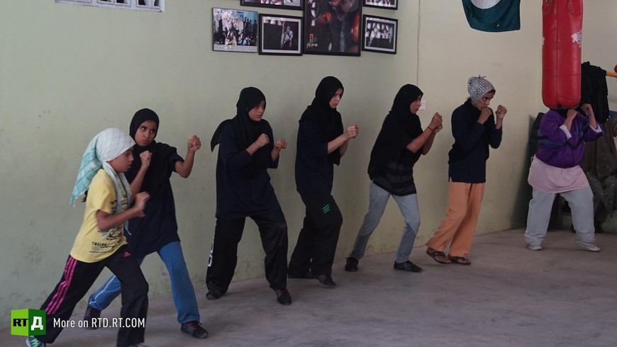 Afghanistan female boxers