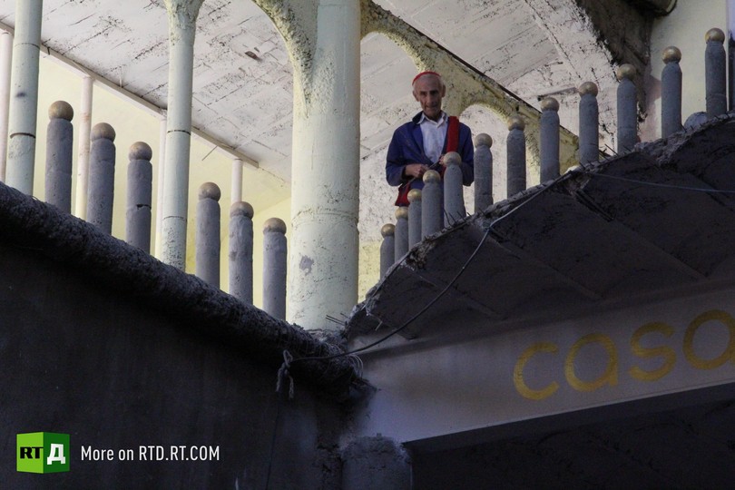 Don Justo builds cathedral in Mejorada del Campo, Spain
