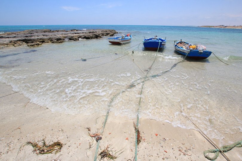 Mediterranean migrant crisis in Lampedusa and Tunisia