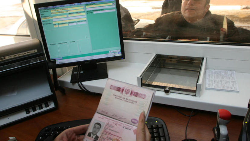 Долг менее 10 тыс. рублей не станет препятствием для выезда за границу