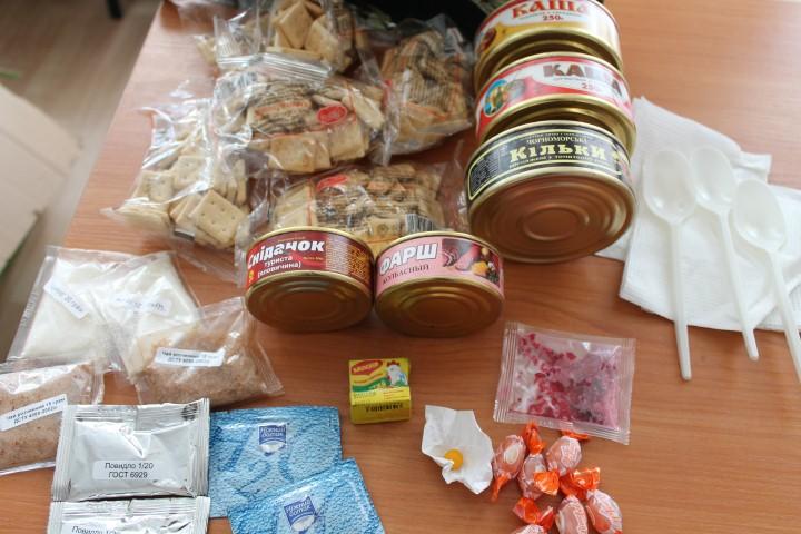 Украинским военнослужащим выдают просроченные сухпайки