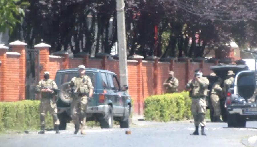 СМИ: Разборки «Правого сектора» поставили под угрозу перспективу безвизового режима Украины с ЕС