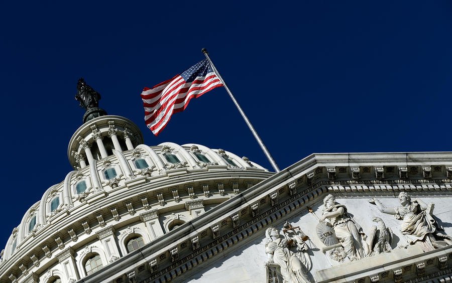 Капитальный ремонт для Капитолия: В здании конгресса США протёк купол