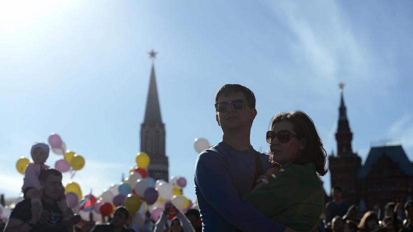 Чешские СМИ: Европе надо многому учиться у России, а не ломать американскую комедию