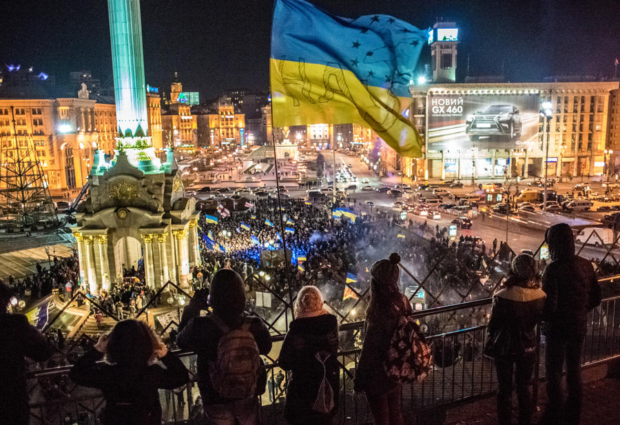 Сторонники интеграции с ЕС завтра покинут «евромайдан» в Киеве