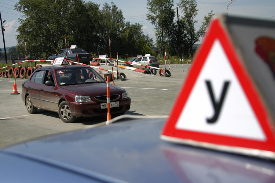 Время учёбы в автошколах может увеличиться до пяти месяцев