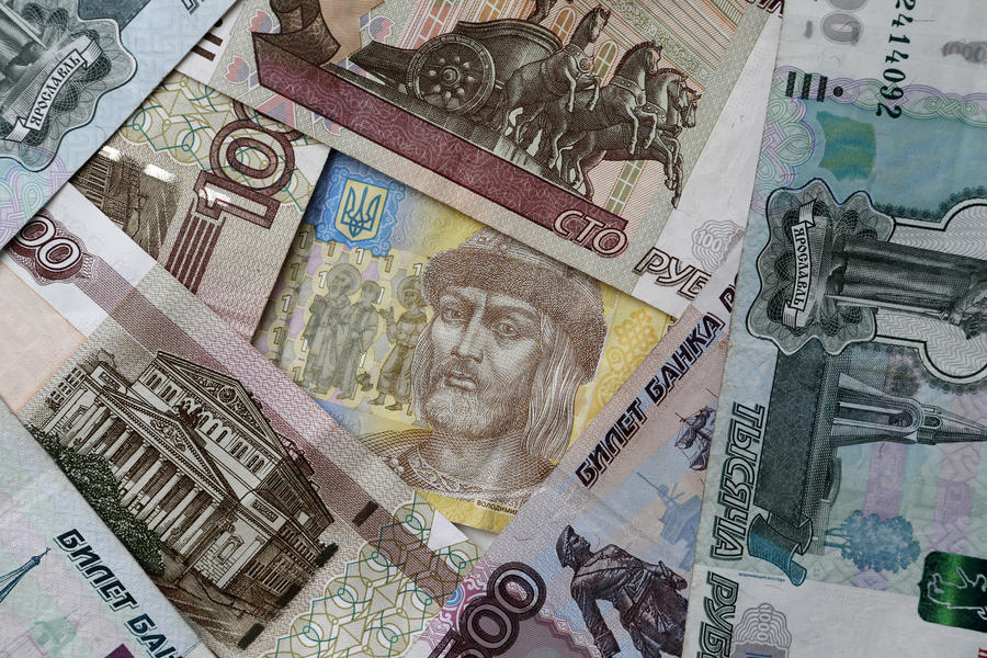 С первым ударом курантов на Украине может наступить дефолт