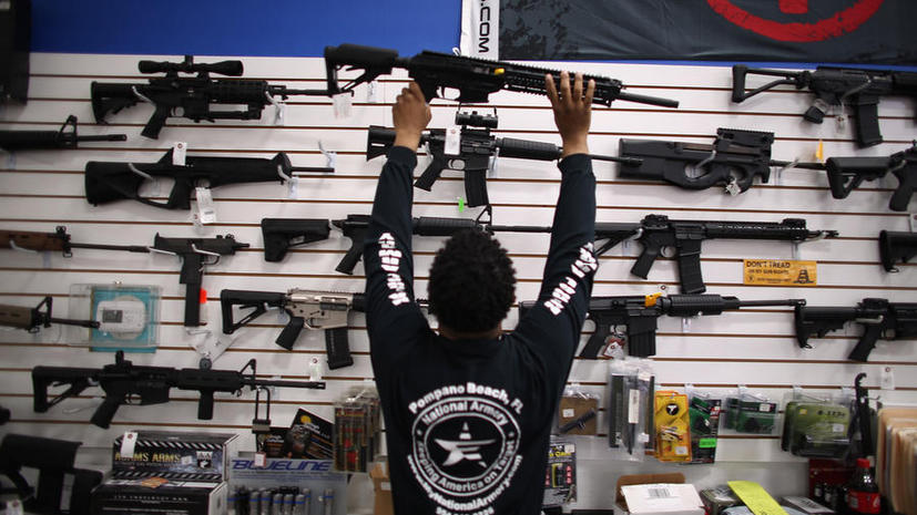 Сенат США отказался от запрета на продажу многозарядного и «штурмового» оружия