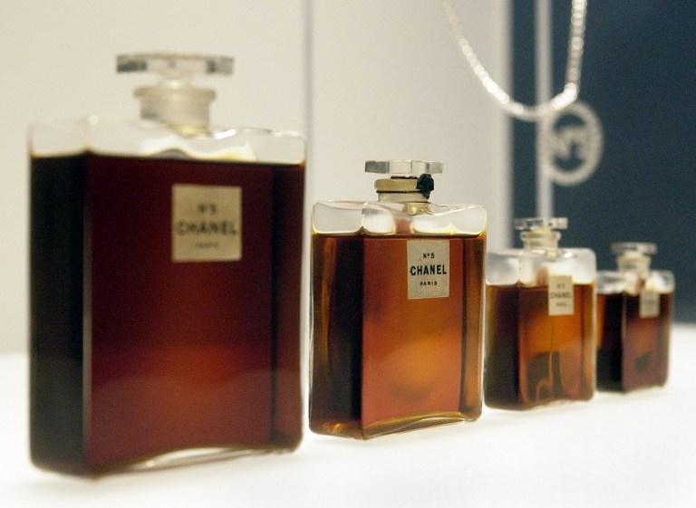 Новые правила ЕС изменят состав духов Chanel и Dior