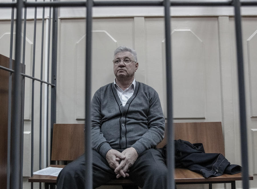 Мэр Астрахани заключён под стражу