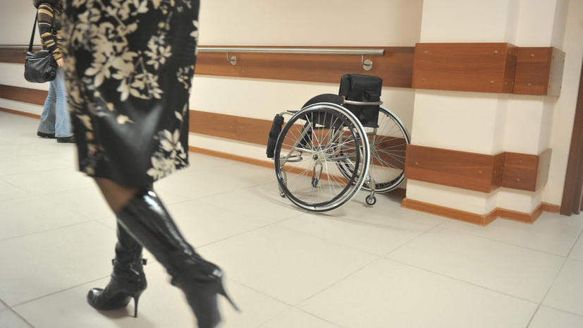 Наркоторговцы переправили груз в США в сопровождении инвалида-колясочника