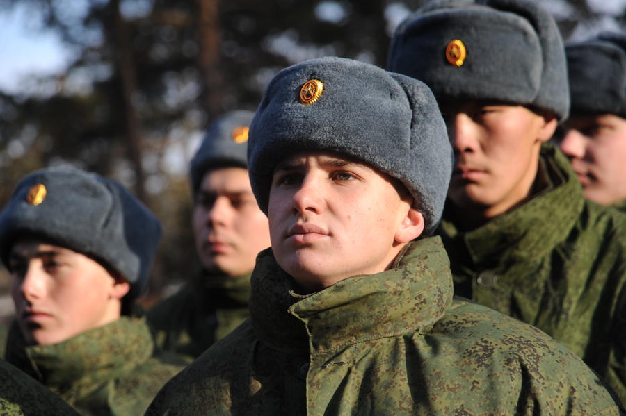 В России в 2013 году сократилось число уклонистов от службы в армии