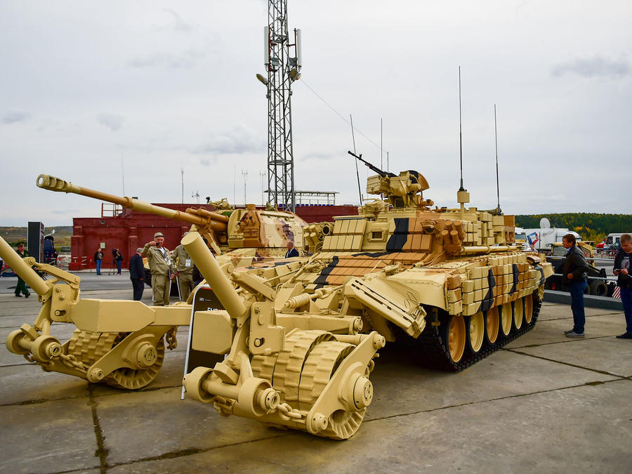 Первые фото с выставки Russia Arms Expo 2015