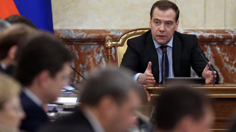 Правительство рассмотрит возможность субсидирования перелётов в Крым