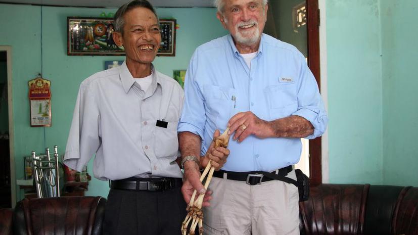 Вьетнамцу вернули отрезанную руку 40 лет спустя